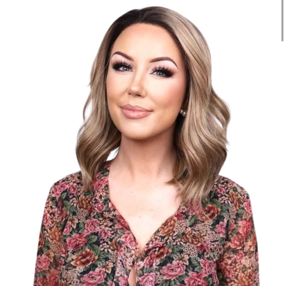 Chelsey Smith Crowns - Thea